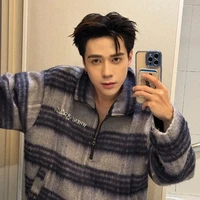 Lê Quang Hùng-phone