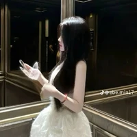 Lina(bạn thân Win)