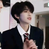 「Tả Kỳ Hàm」.
