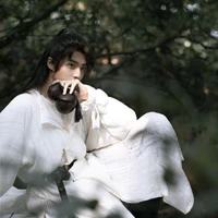 Bạch Dịch Trần ♌︎