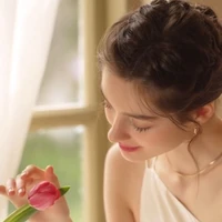 Dalary Nuvia White-Tiểu thư út tộc White