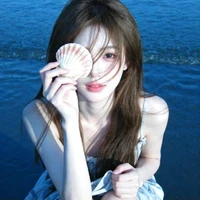 Dương Nguyệt Lam( cô )