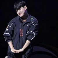 t/giả