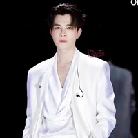 Bùi Anh tú_tút_