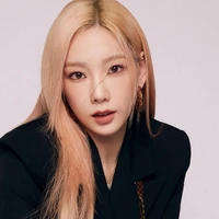 Kim Taeyeon - 1