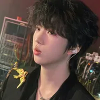 Trương Hoài Thụy _em2
