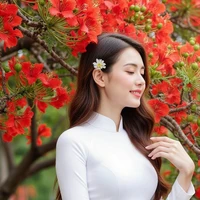 Hiền (giáo viên dạy sử)