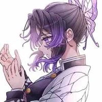 kocho Shinobu (chị bướm đẹp mà độc)