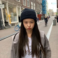 Kim Jennie -Em