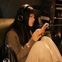 Nguyễn Lê Ngọc Ánh Sáng [ Aza ]
