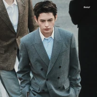 tác giả đẹp trai