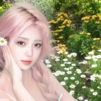 Trịnh Hiển (bạn thân nu9 kiếp trước?