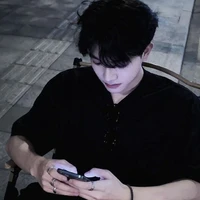 Thẩm Tư Bảo