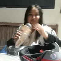 bà nội Lê Linh