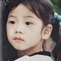 Kim Jisoo(nhỏ)
