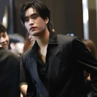 Norawit titicharoenrak