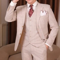 Trần Lâm Anh(ba cô)