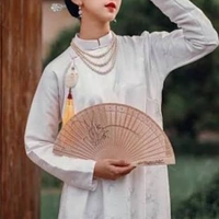 Bà Hoàng
