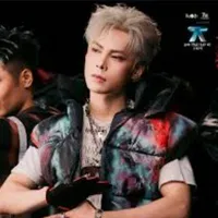 Nguyễn Hoàng Bách_Jey B