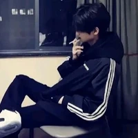 Hoàng Trung Hiếu - bạn thân anh