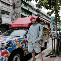 Phạm Hoàng Khoa ( Karik )