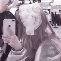 bà chị già nhà tui