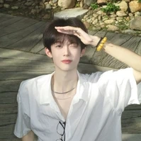 Hi Lạp Mình Huyền Bách(ế)