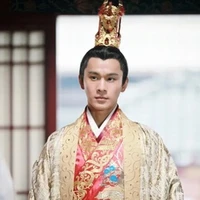 Mã Bân ( thái tử 24 tuổi)