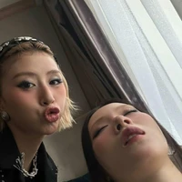 Con bò sigma - Tác giả