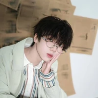 Nhiếp Vĩ Thần(Hắn)