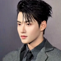 Hùng Huỳnh