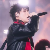 Việt Tiến - Anh