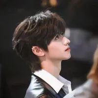 Chu Chí Hâm _ Hắn