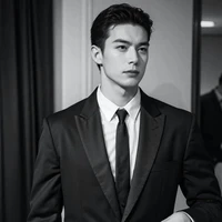 Tần Mặc Phong