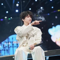Nhiếp Vĩ Thần