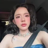 nguyễn hoàng lan(chị)