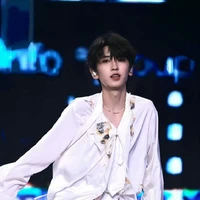 Tả Kì Hàm - Cậu - Alpha - Gỗ