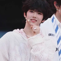 Trương Hàm Thuỵ