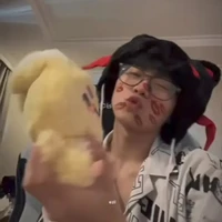 tác giả 1 / Nari