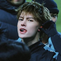 Ả tác giả - Zinnia><