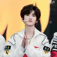 Tả Kỳ Hàm / em /