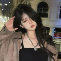 Lục Ngọc Vy(em chồng)