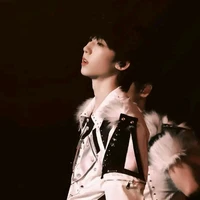 Dương Bác Văn_Anh