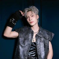 Nguyễn Hoàng Bách (Jey B/Ny Hải Nam)