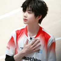 Trần Dịch Hằng-anh