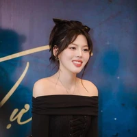 Thanh Thảo- (T)