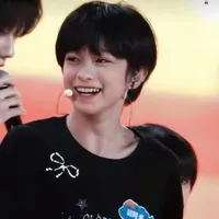 Hồ Á Mễ
