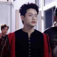 ★ ‹ BuiTruongLinh › ★