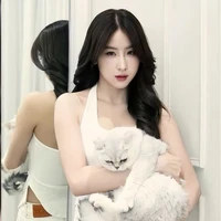 Yoko ( chị dâu cô )