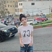 Roh Yu-na ( cô)